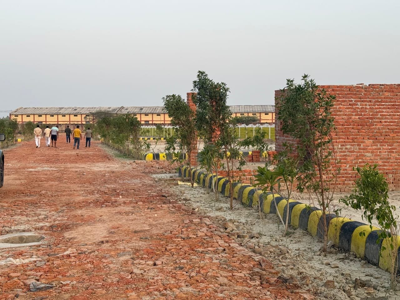 Residential Plots under 650rs on Sultanpur Road Near Gosainganj